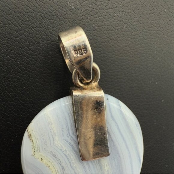 Gorgeous Blue Lace Agate and Marked 925 Silver Teardrop Blue Nature Pendant - Picture 5 of 11